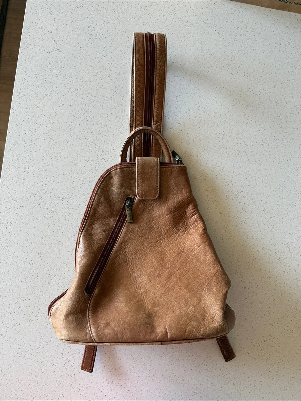 Graffio Brown Leather Triangular Crossbody Bag